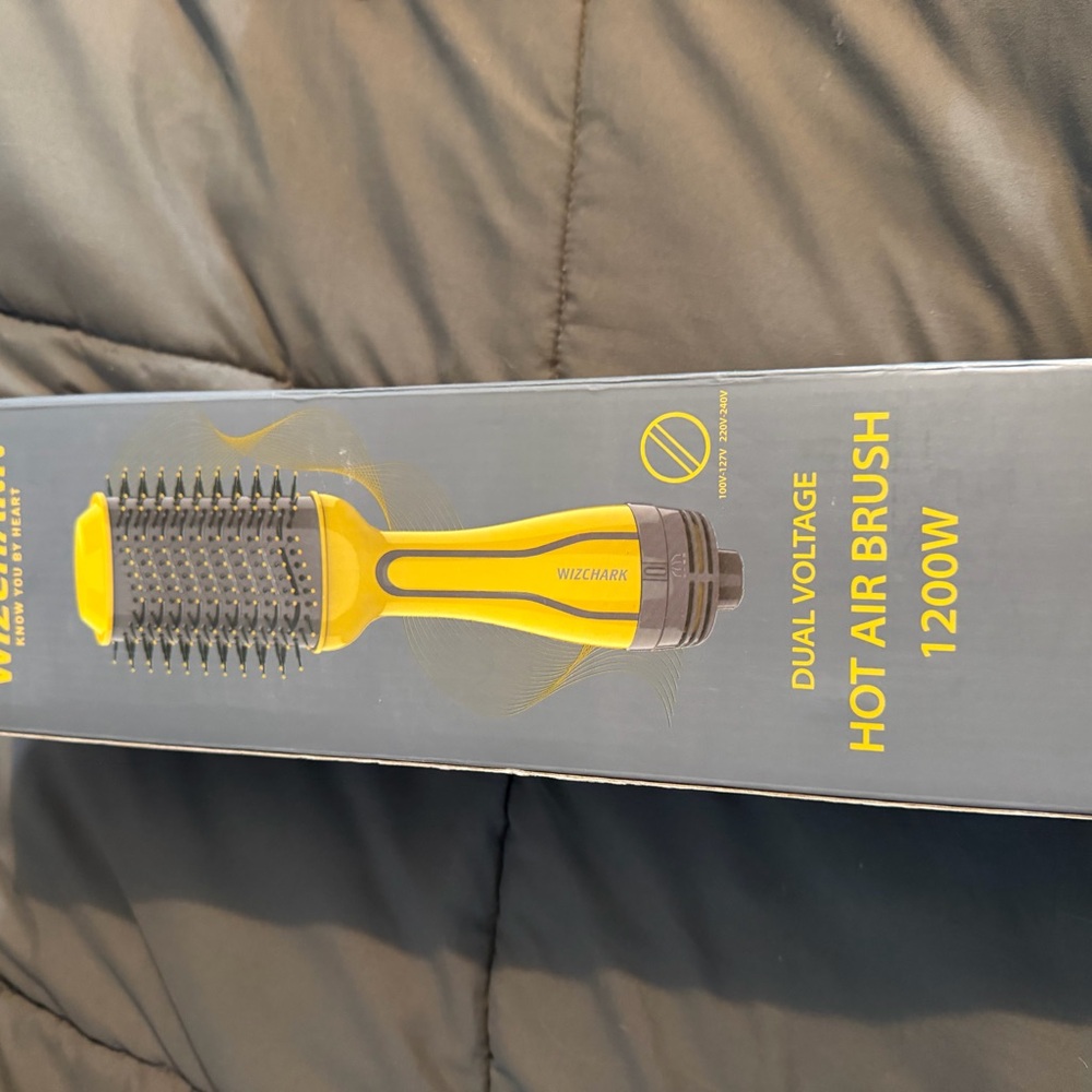 Yellow Hot Air Brush 1200W - Men Grooming